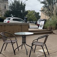 Outdoor seating   at SweetArt in St Louis