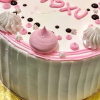 The cream near font seemed to be a bit uneven. Must've been while writing name at Crave by Leena in Bangalore