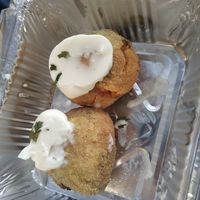 Bolitas de espinacas, etc. (originally three of them, but someone was too quick) at Las Niñas Veganas in Cadiz