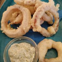 Aros de cebolla caseros at Munz Munz in Monopoli