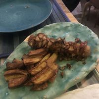 Currywurst con cipolla croccante e patate  at Munz Munz in Monopoli