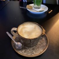 Cappuccino met havermelk   at Van Doorn en Doorn in Enschede