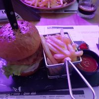 Ve-ve burger at Hedonist in Zadar