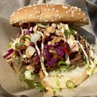 Pulled jackfruit bun  at De Herberg in Middelburg