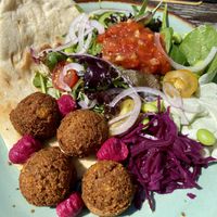Falafel with naan  at De Herberg in Middelburg