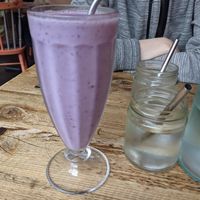Blueberry smoothie at PEACH in Newport