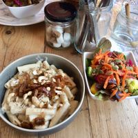 Mac n cheeze (it's more like carbonara but still delicious)  with rainbow side salad - GF and super filling at PEACH in Newport