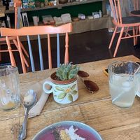 Smoothie bowl at PEACH in Newport