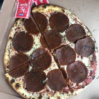 10" Pepperoni pizza at Ixteriolo's in Monterrey