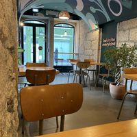 Schöne Atmosphäre  at Kind Kitchen in Porto