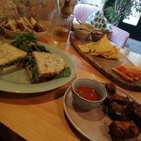 Nunca desilude... As tostas são maravilhosas 😍 at Kind Kitchen in Porto