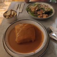 Francescinha + Thai bowl at Kind Kitchen in Porto