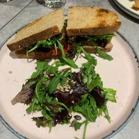 Sándwich BLT (9,00€) at Kind Kitchen in Porto