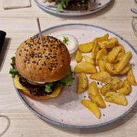 Crispy Seitan & Bacon and BLT at Kind Kitchen in Porto