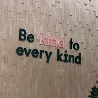 Wall motto  at Kind Kitchen in Porto