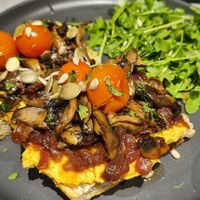 Focaccia & mushrooms at Kind Kitchen in Porto