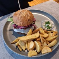 Vegan burger at Kind Kitchen in Porto