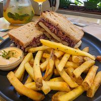  at Kind Kitchen in Porto