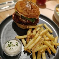 Burger fire seitan at Kind Kitchen in Porto