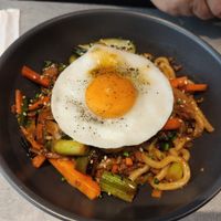 Yaki udon (15€) at Kind Kitchen in Porto