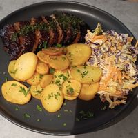Chimichurri seitan at Kind Kitchen in Porto