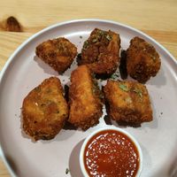 Nuggets de tofu at Kind Kitchen in Porto