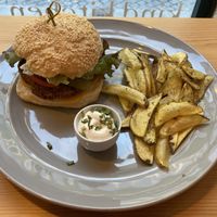 Delicious seitan burger at Kind Kitchen in Porto