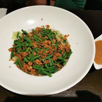 Vegan gado gado with peanut sauce at Klein Paramaribo in Assen