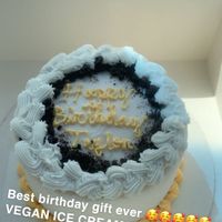 Ummmm YES at The Original Mickey's Igloo in Kingston