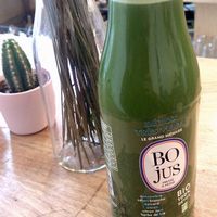 green juice at Bojus in Paris