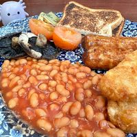 Vegan full breakfast - amazing mushrooms! at The Silver Penny in Dublin