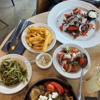 Vegan gyros en vegan Briam  at Griekse Taverna Doris in Groningen