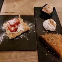 Toetje: milfei en baklava at Griekse Taverna Doris in Groningen