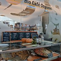 Front of store. The displayed paella is what you'll get. at Suc de Lluna BioCafe in Valencia