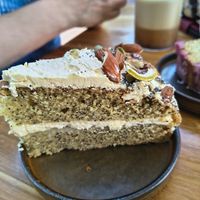 Poppy seed and lemon cake at Mahalo in Groningen