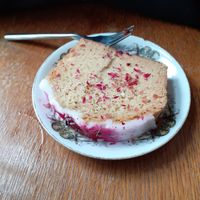 Lavendelcake - awesome. at Mahalo in Groningen