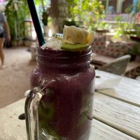 Looks to pretty to drink Perfect vegan smoothies   at Painapol in Holbox