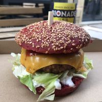 Beyond Meat Classic Burger at VegaSpix in La Ciotat