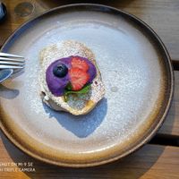 Pancakes with fruity cottage cheese at Pilgrim in Brno