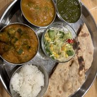 Veg Set in vegan option   at Newdelhi Indian in Kyoto