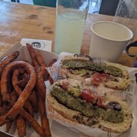 Mr Vegan bagel at Bagel Road in Verona