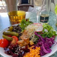 Tofu bowl with rhubarb sparkling wine   at Rohe in Tallinn