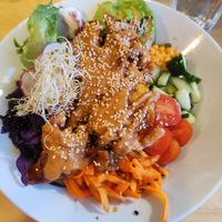 Teriyaki Tsiken bowl at Rohe in Tallinn