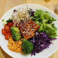 Tempeh bowl with a pesto buckwheat underneath at Rohe in Tallinn