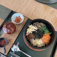Bibimbap w condiments  at Injoy Etsunou in Tokyo