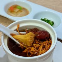 Classic Appetiser & Double-Boiled Cordyceps Flower with Peach Gum in Superior Soup at elemen Classic 元素 . 经典 - Great World City in Central Singapore