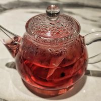 Hot tea at elemen Classic 元素 . 经典 - Great World City in Central Singapore