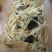 Hokkien mee   at Yuan Man vegetarian 缘满素食 in East Singapore