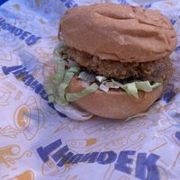 Burger de vegan fried Chick’n  at Thunder Vegan - Malasaña in Madrid