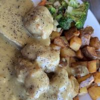 Chikun and Biscuit  at Vertical Diner and The Gold Room in Portland